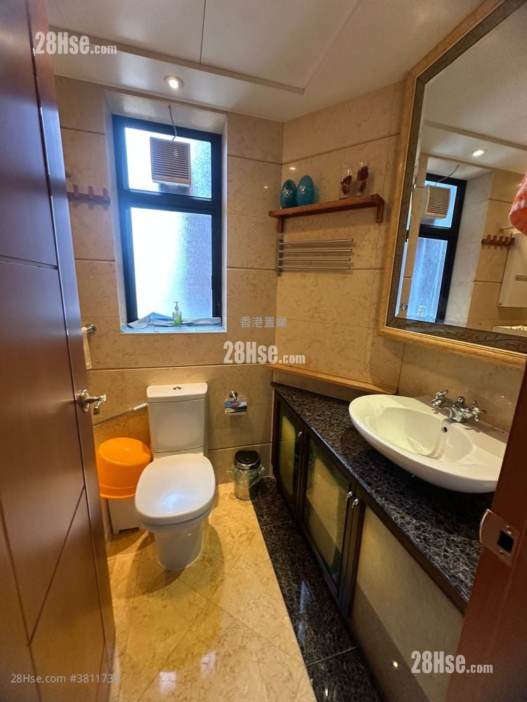 The Arch Rental Studio , 1 Bathroom 395 ft²