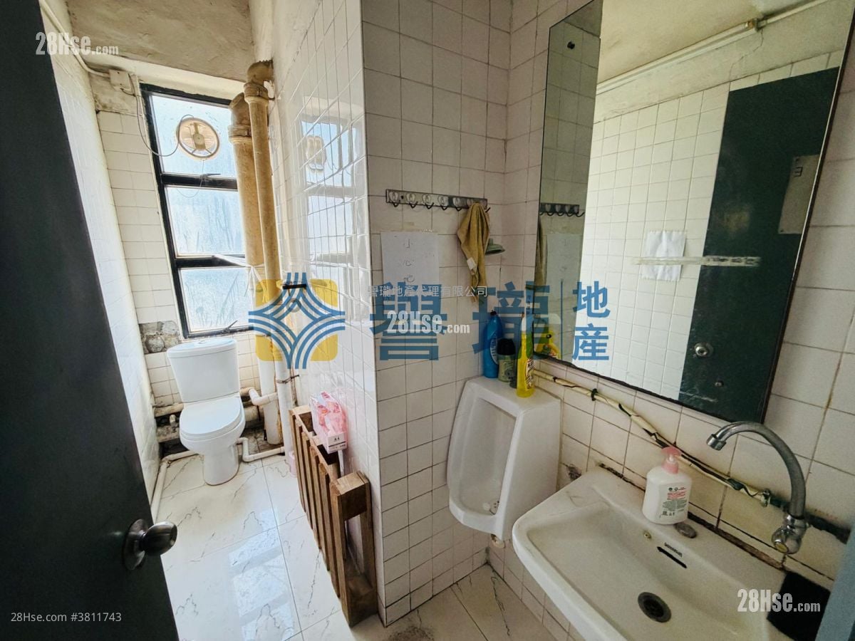 宏达工业中心 租盘 3 房 , 1 厕所