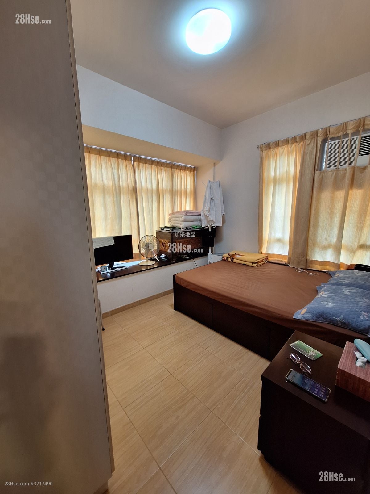 Po Yuen Mansion Sell 3 Bedrooms , 1 Bathroom 471 ft²