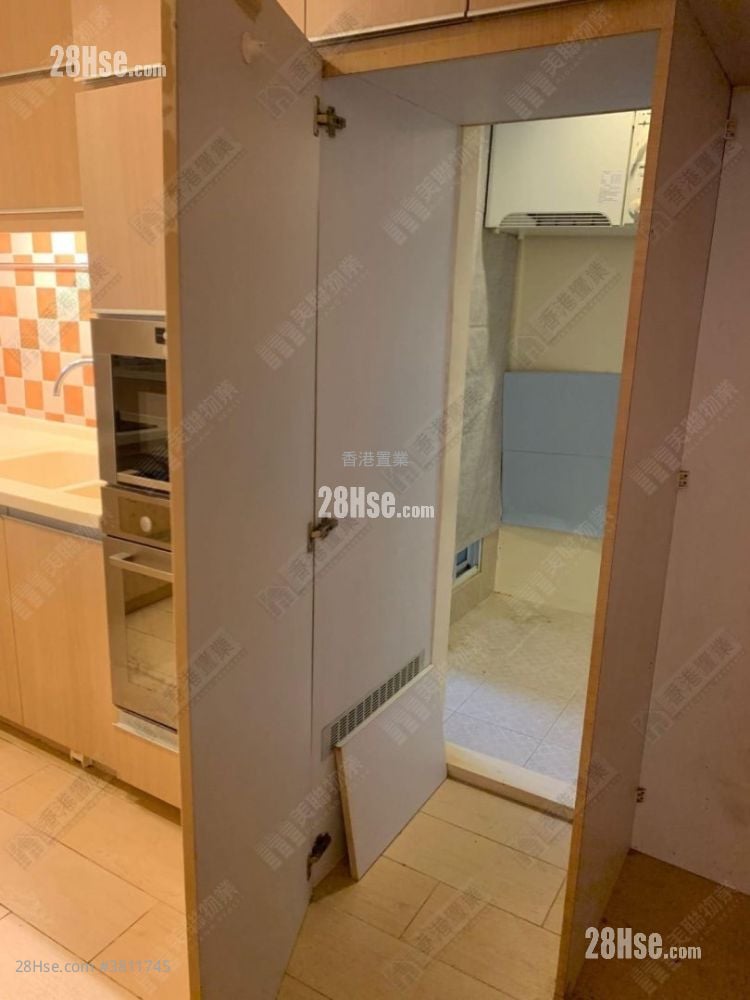 Park Towers Rental 3 Bedrooms , 2 Bathrooms 949 ft²