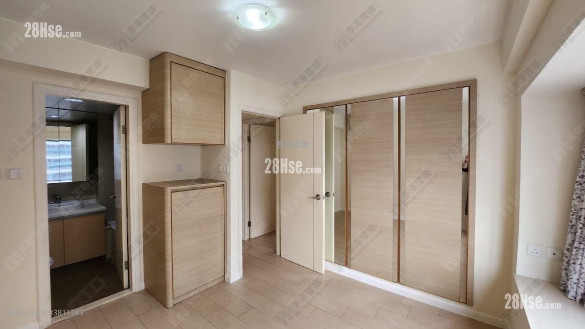 Park Towers Rental 3 Bedrooms , 2 Bathrooms 949 ft²