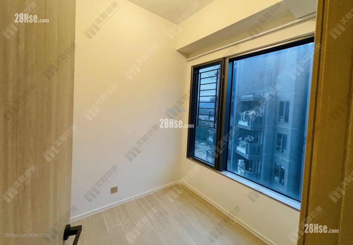 睡房 1: One Innovale 租盘 3 房 , 1 浴室 438 平方尺