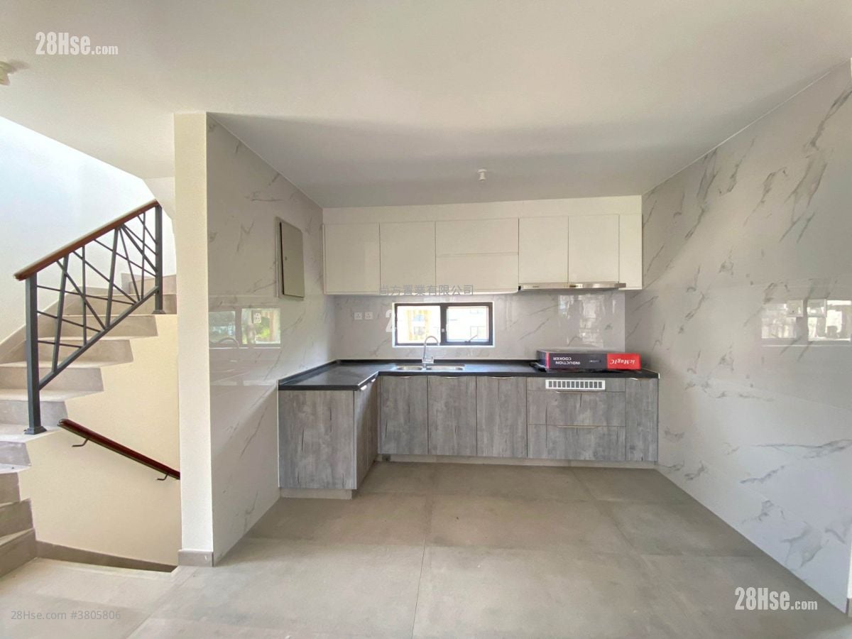 Village Sell 3 Bedrooms , 1 Bathroom 630 ft²