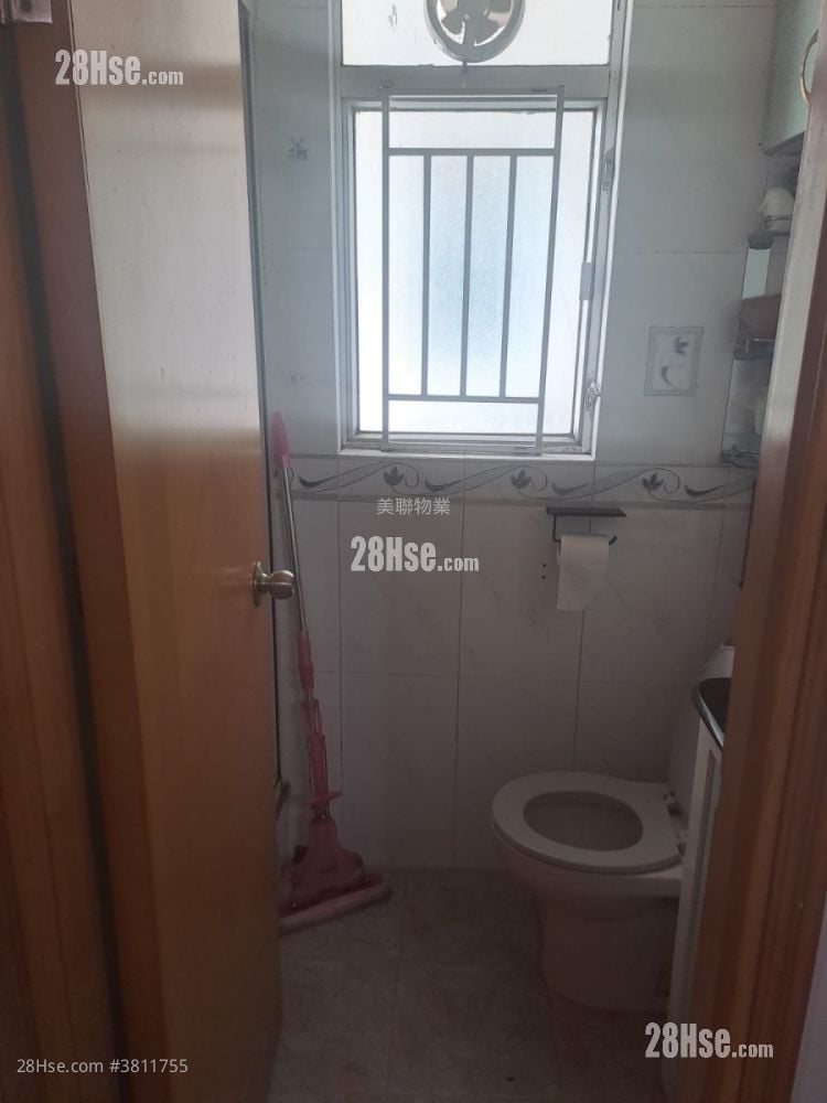 浴室: 翠丽花园 售盘 2 房 427 平方尺