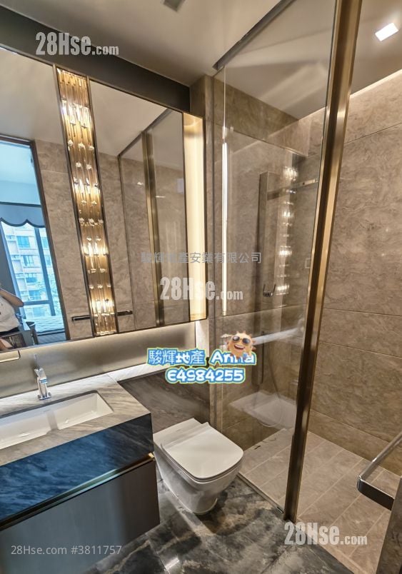 Cristallo Sell 3 Bedrooms , 2 Bathrooms 1,310 ft²