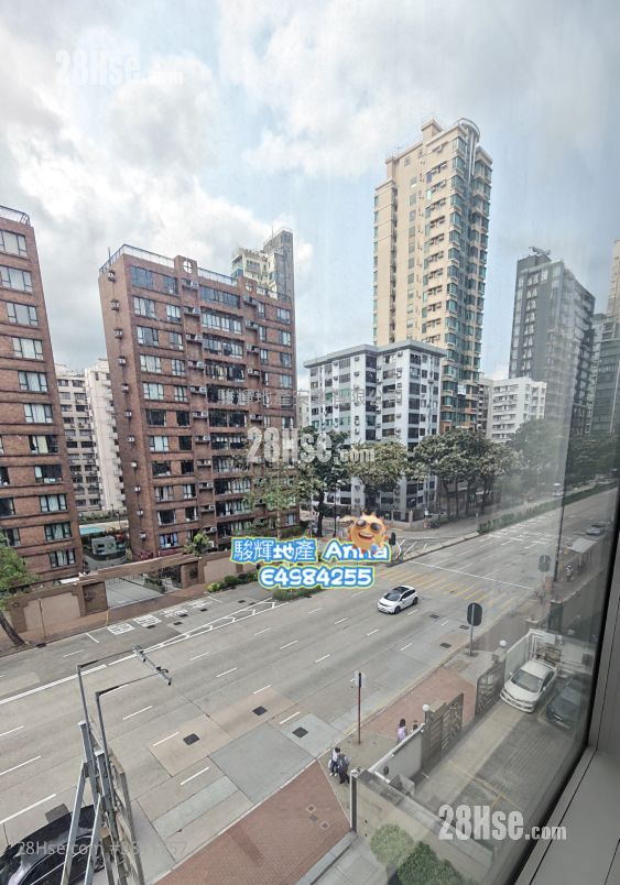 Cristallo Sell 3 Bedrooms , 2 Bathrooms 1,310 ft²