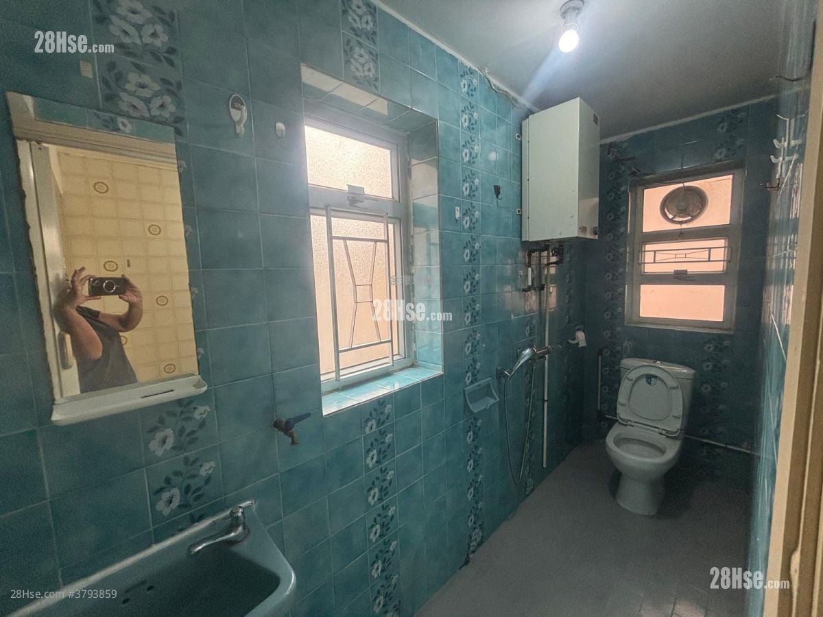 Village Rental 3 Bedrooms , 1 Bathroom 600 ft²