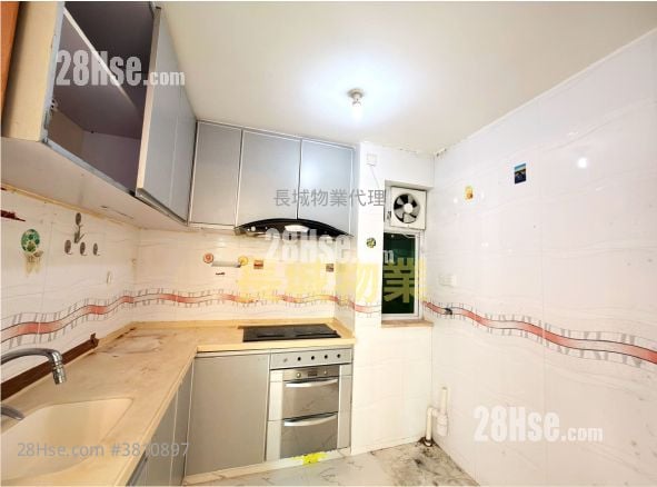 Tai Po Village House Sell 3 Bedrooms , 2 Bathrooms