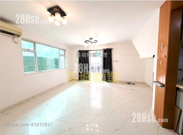 Tai Po Village House Sell 3 Bedrooms , 2 Bathrooms