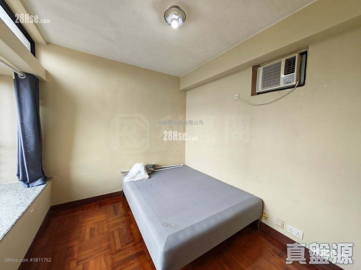 Sun Yuen Long Centre Sell 2 Bedrooms , 1 Bathroom 485 ft²