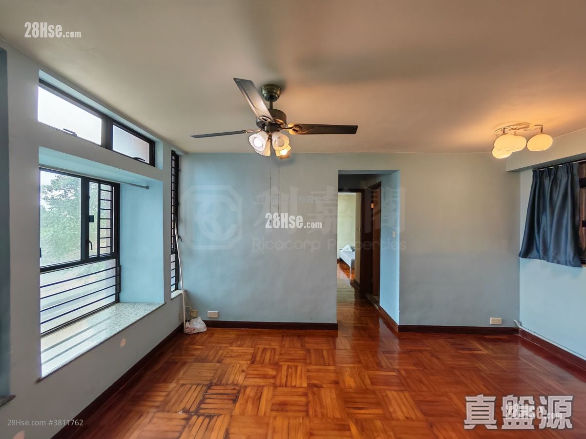 Sun Yuen Long Centre Sell 2 Bedrooms , 1 Bathroom 485 ft²