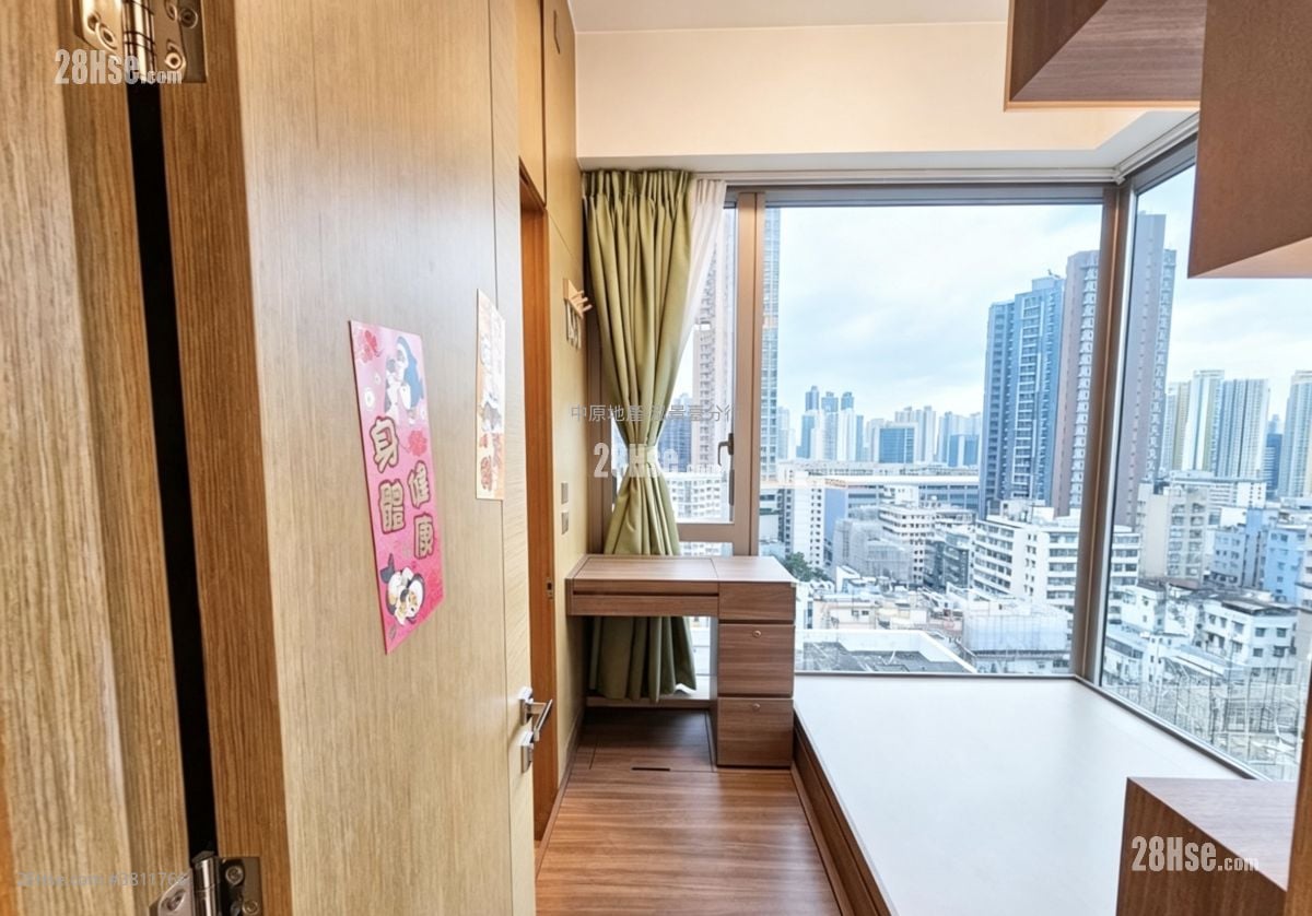 Madison Park Sell 1 Bedroom 301 ft²