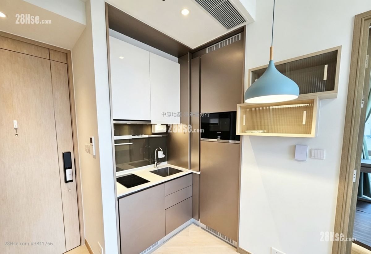 Madison Park Sell 1 Bedroom 301 ft²