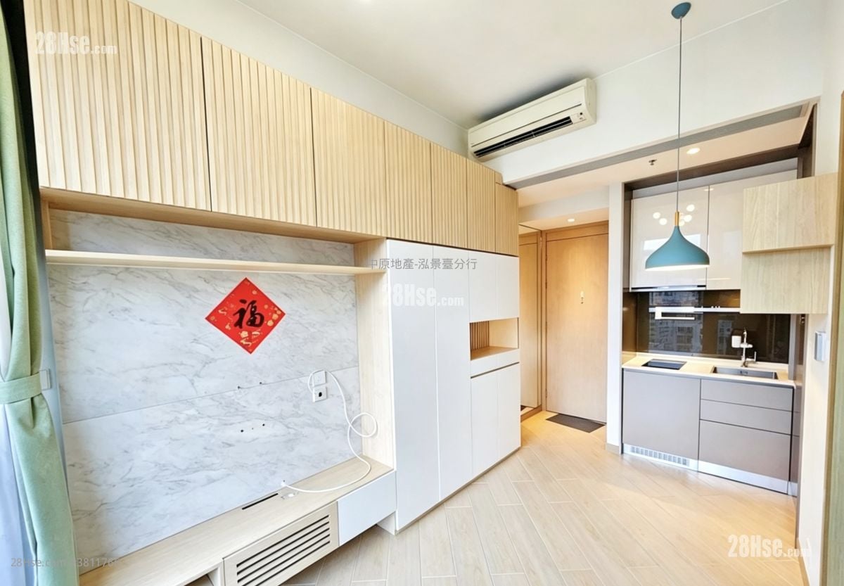 Madison Park Sell 1 Bedroom 301 ft²