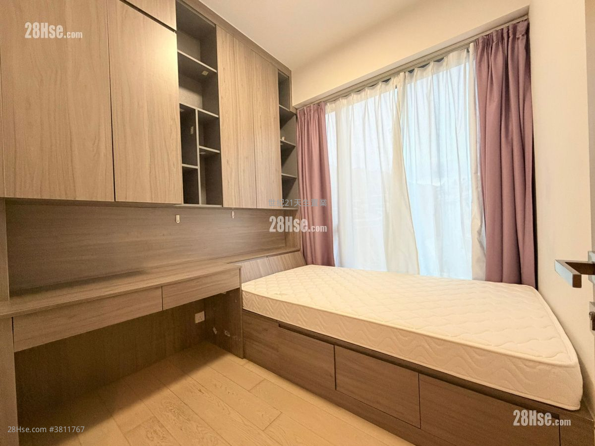 The Bloomsway Sell 4 Bedrooms , 3 Bathrooms 1,259 ft²