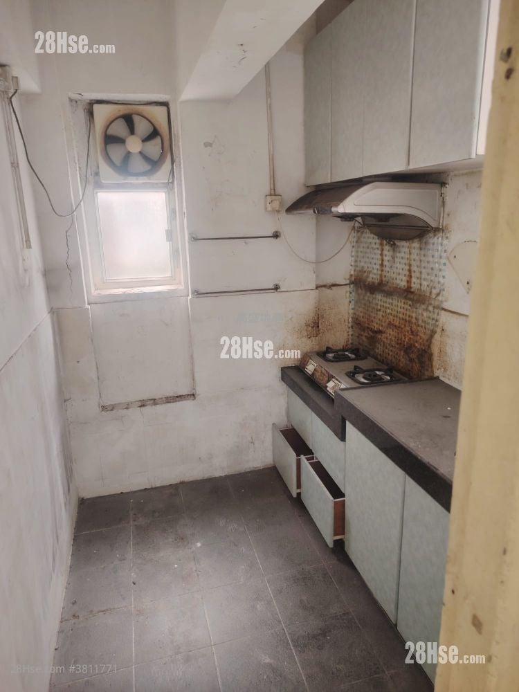Chinese Mansion Sell Studio , 1 Bathroom 687 ft²