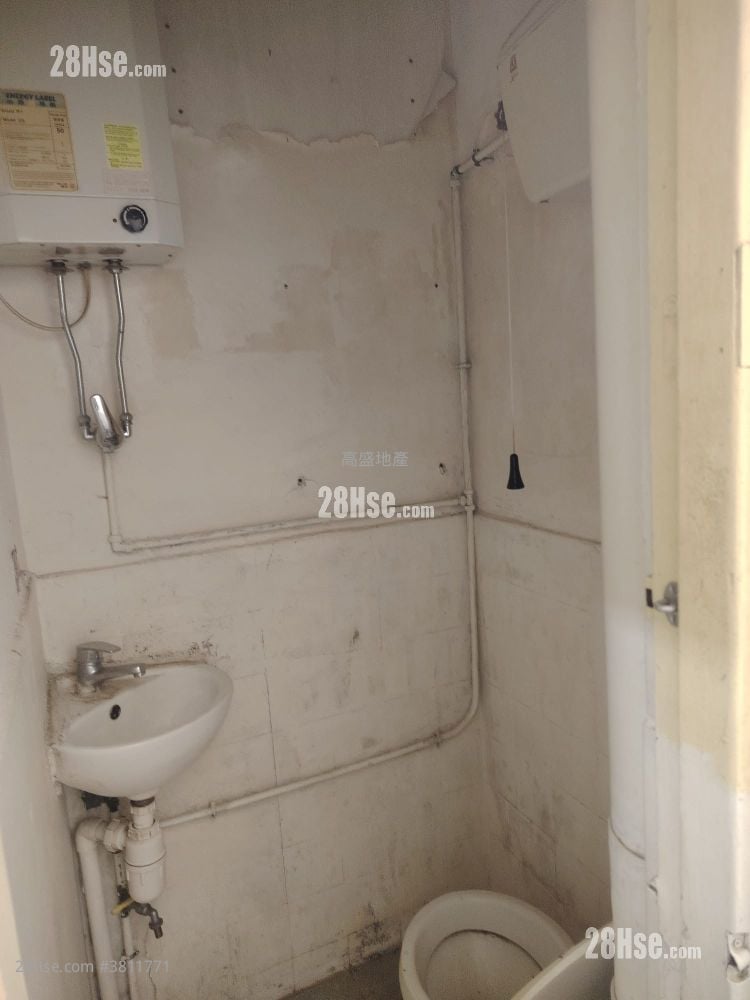 Chinese Mansion Sell Studio , 1 Bathroom 687 ft²