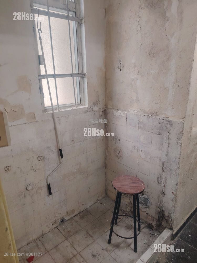Chinese Mansion Sell Studio , 1 Bathroom 687 ft²