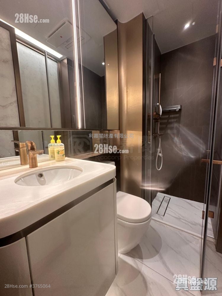 One Innovale Sell 228 ft²