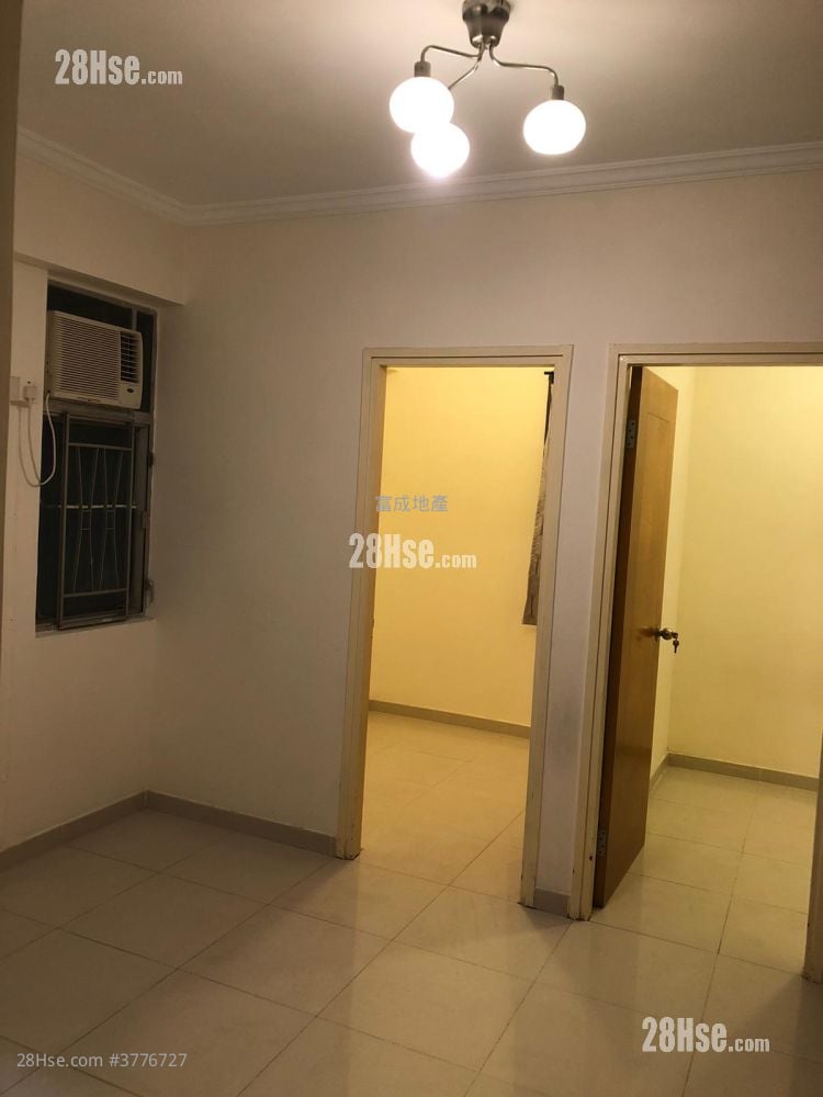 玉龙楼 售盘 2 房 , 1 浴室 300 平方尺