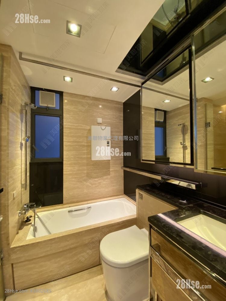 The Wings Rental 3 Bedrooms , 2 Bathrooms 827 ft²