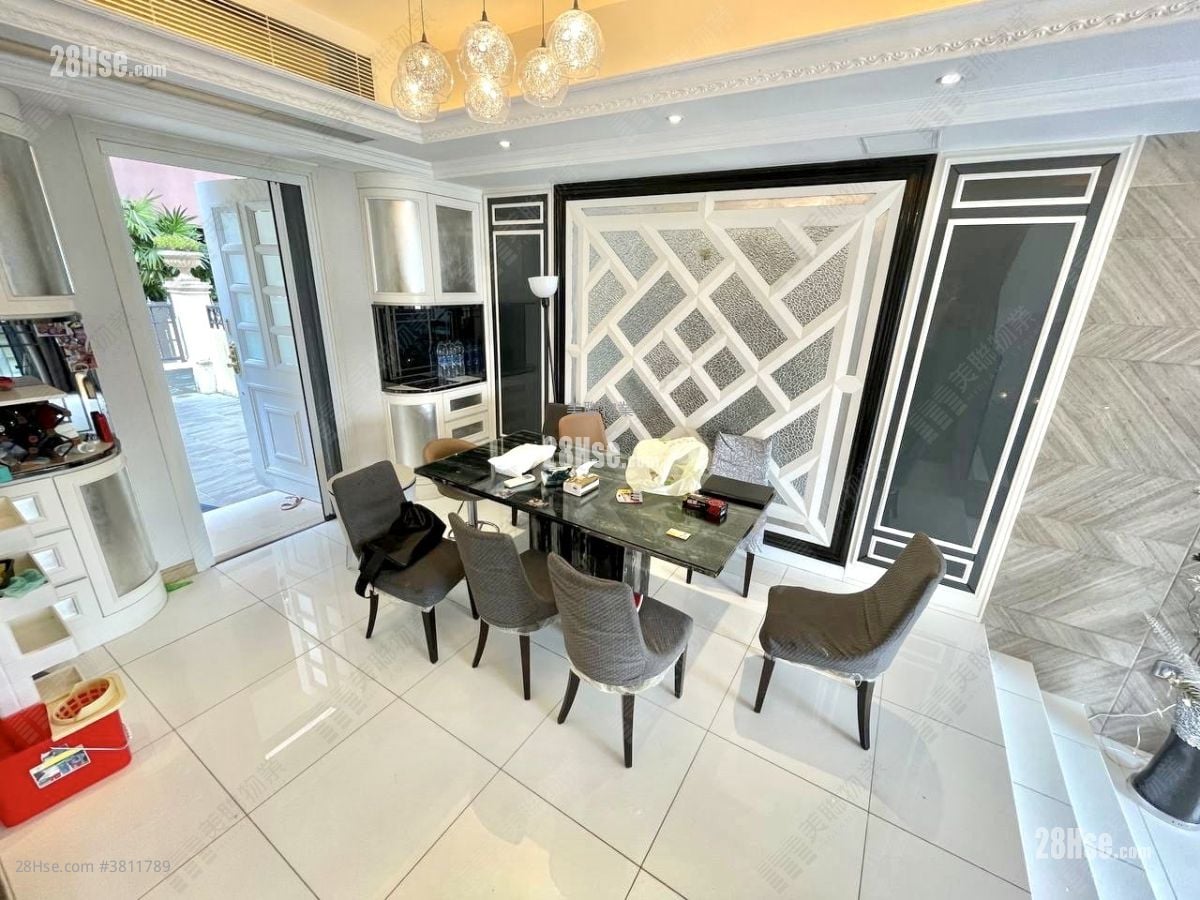 比华利山别墅 售盘 5+ 房 2,072 平方尺