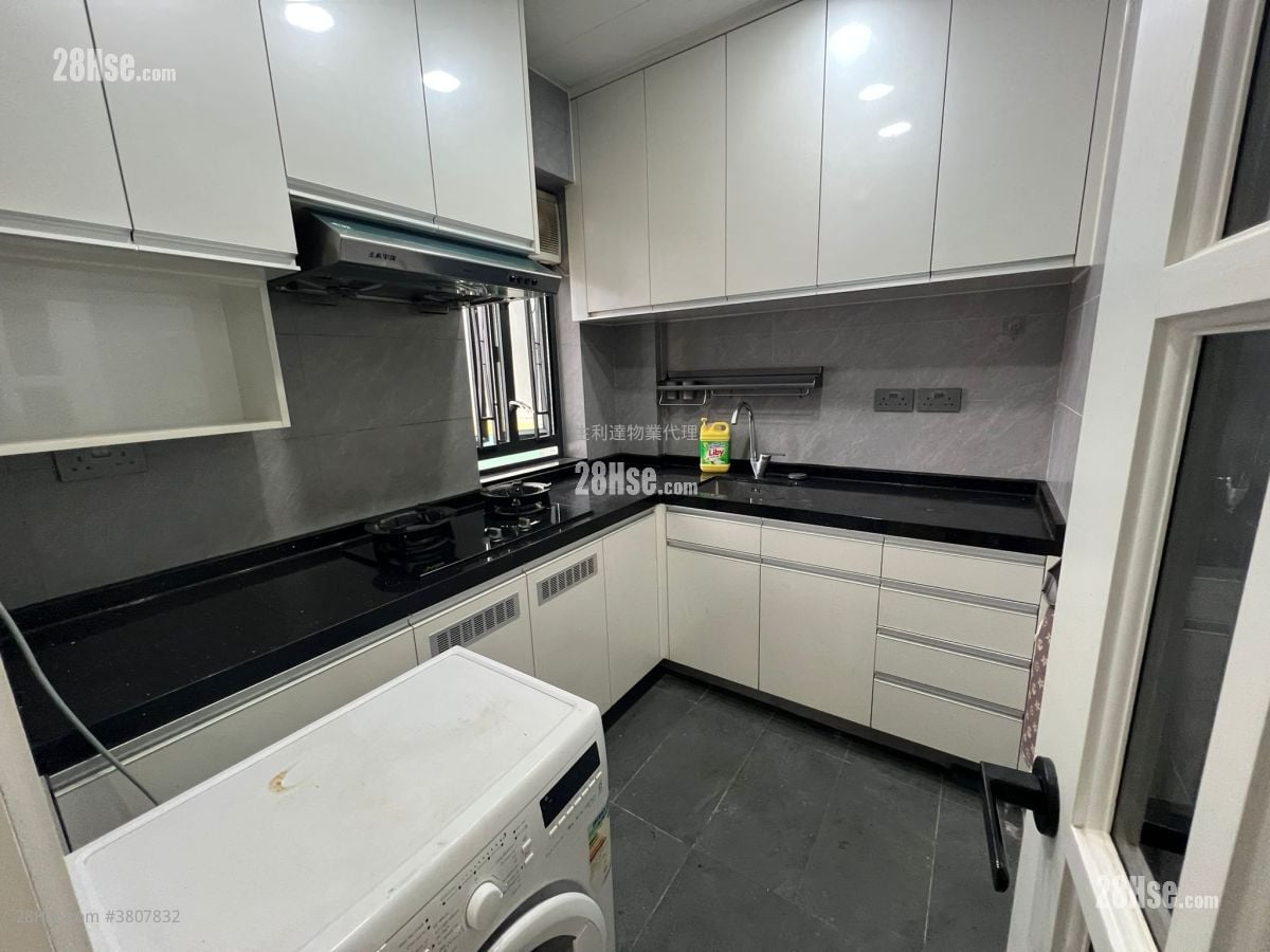 Wan Tin Building Rental 3 Bedrooms , 2 Bathrooms 734 ft²