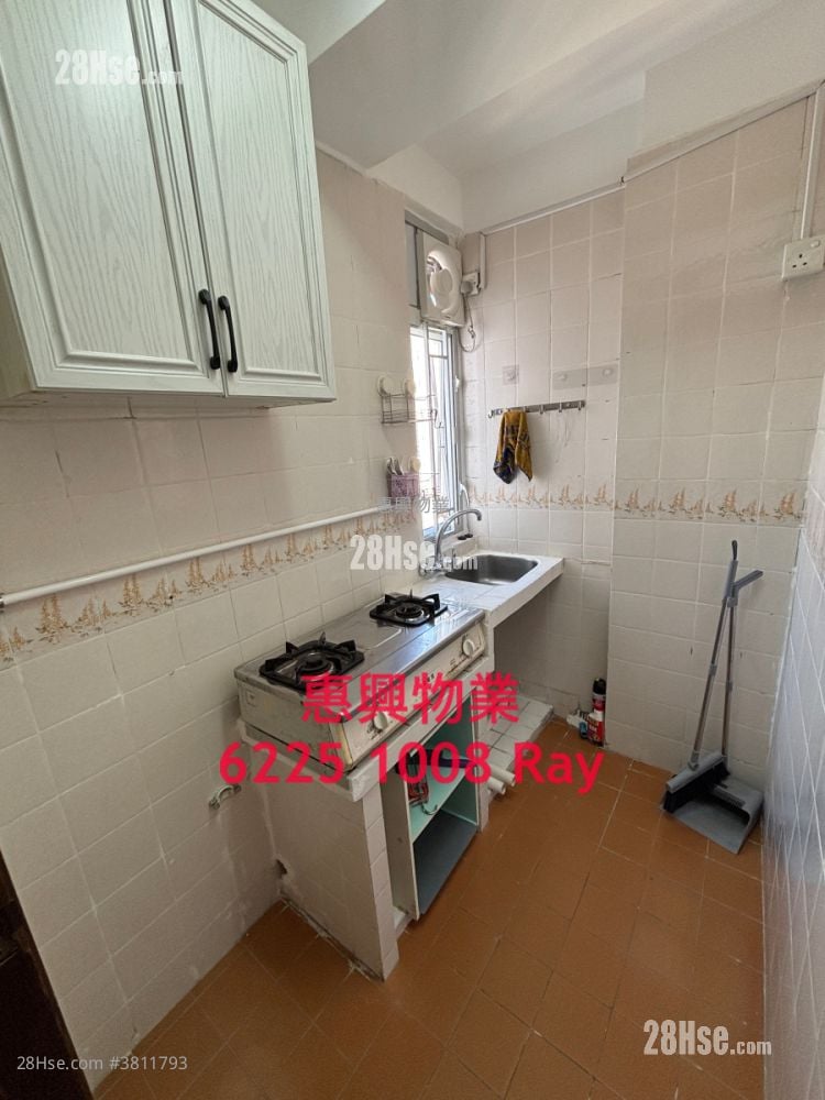 Man Shing Building Rental 2 Bedrooms , 1 Bathroom 250 ft²