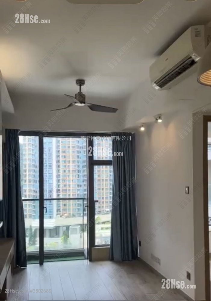 The Wings Rental 2 Bedrooms , 1 Bathroom 551 ft²