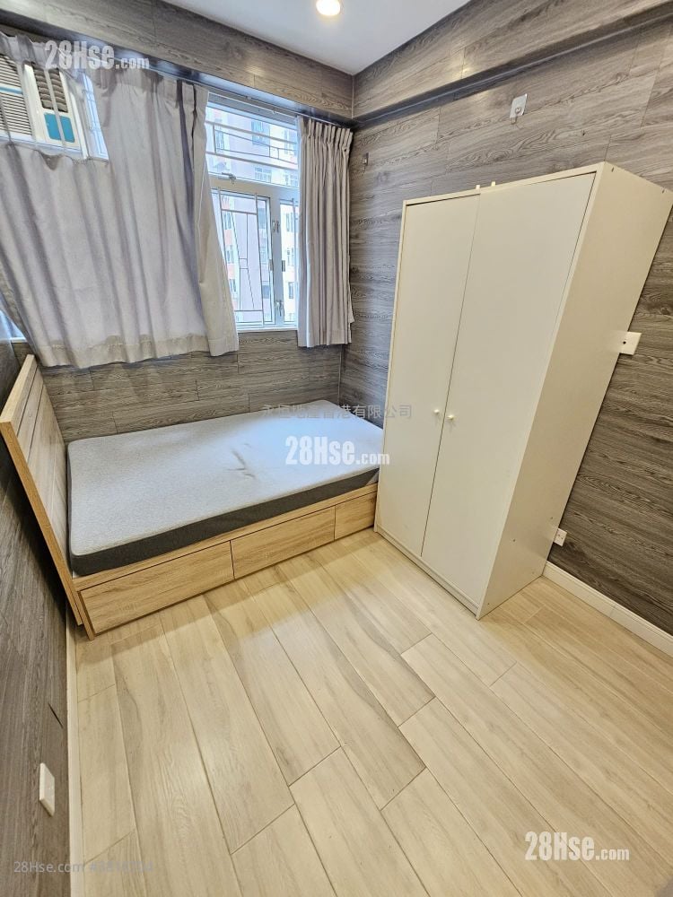 南方大厦 租盘 2 房 , 1 浴室 160 平方尺