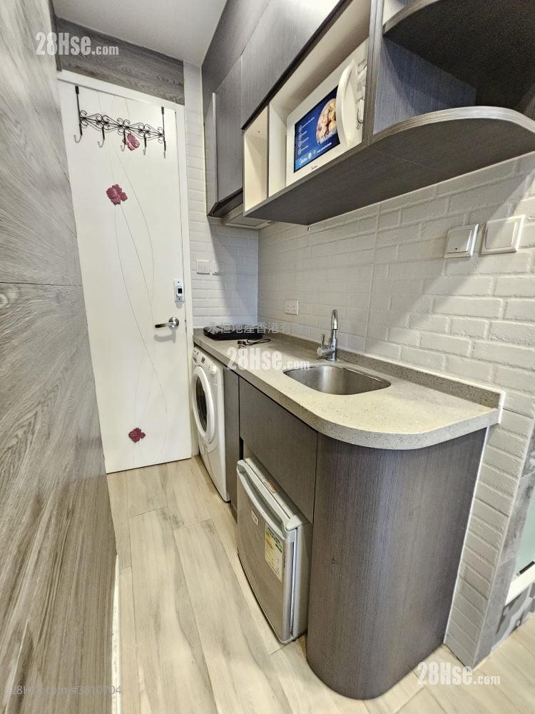 南方大厦 租盘 2 房 , 1 浴室 160 平方尺