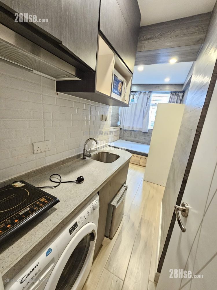 南方大厦 租盘 2 房 , 1 浴室 160 平方尺