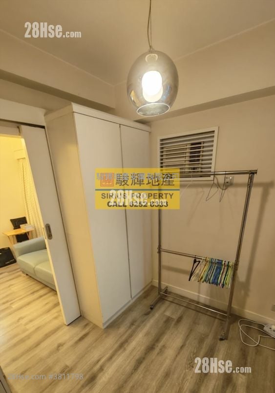 顺安大厦 租盘 321 平方尺