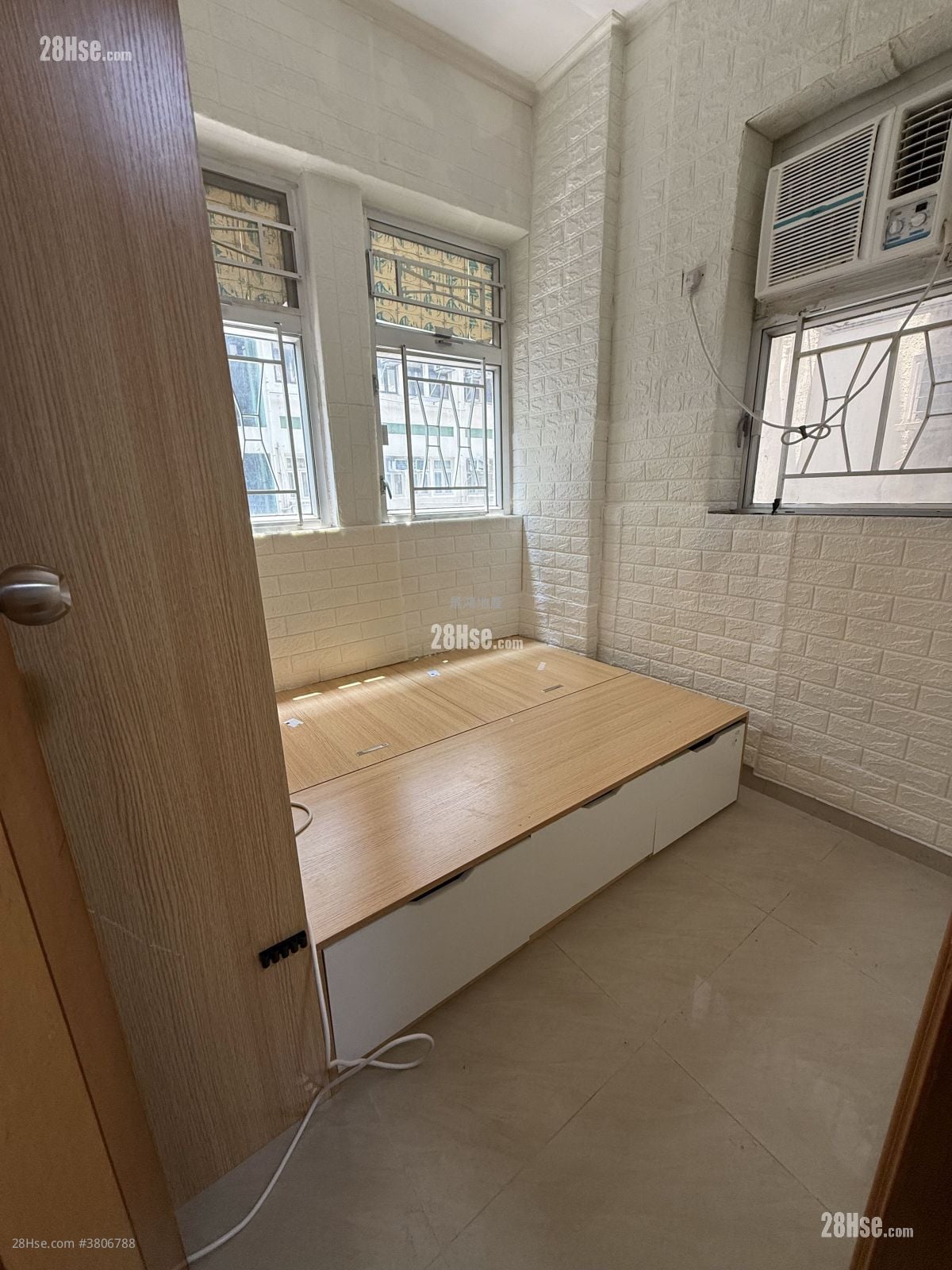 文苑楼 租盘 1 房 , 1 浴室 160 平方尺