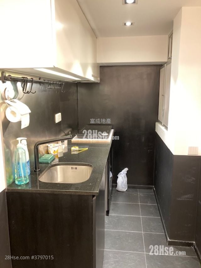Ho Shun Yee Building Rental 1 Bedroom , 1 Bathroom 266 ft²