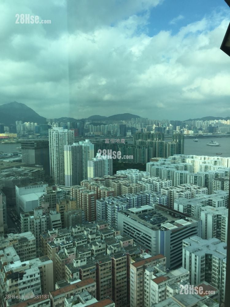 半島豪庭 售盤 2 房 , 1 浴室 592 平方呎