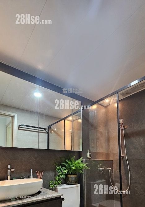 半島豪庭 售盤 2 房 , 1 浴室 592 平方呎