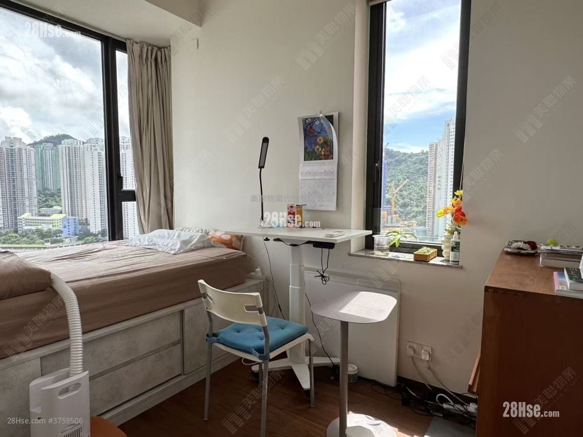 Maya Sell 2 Bedrooms 500 ft²