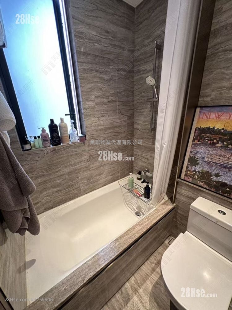 Maya Sell 2 Bedrooms 500 ft²