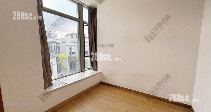 The Green Sell 3 Bedrooms 1,315 ft²