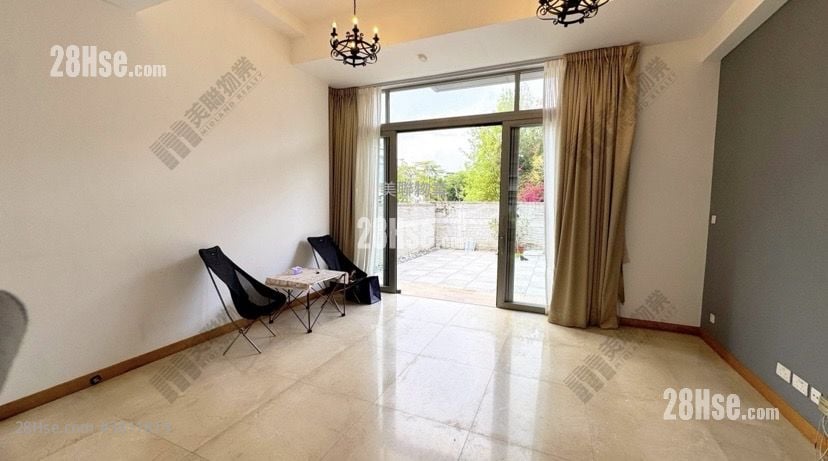 The Green Sell 3 Bedrooms 1,315 ft²