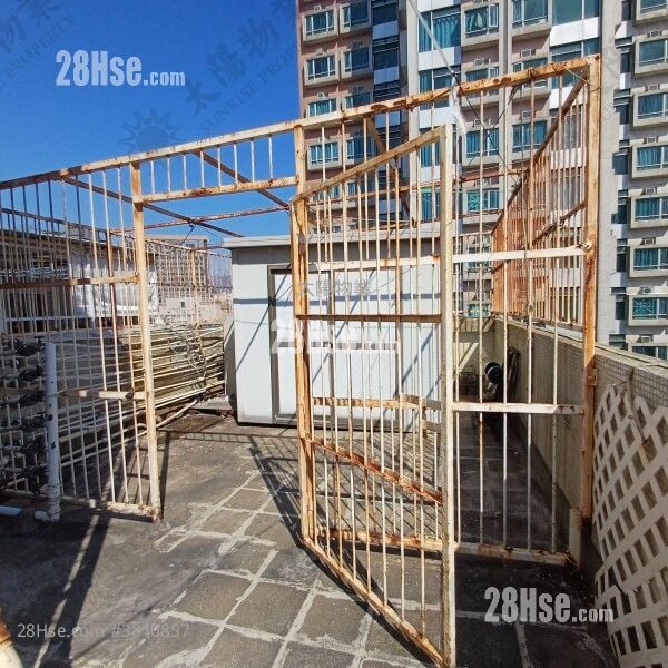 Po Yuen Mansion Sell 2 Bedrooms 324 ft²