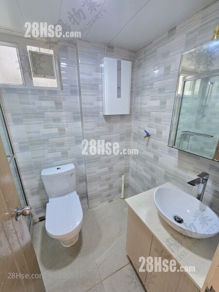 Whampoa Garden Sell 2 Bedrooms 466 ft²