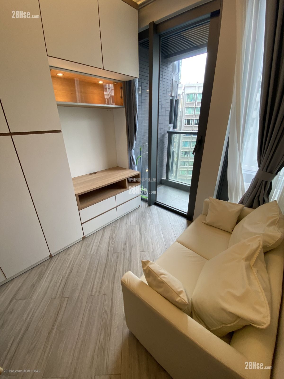 蝶翠峰 售盘 1 房 , 1 浴室 266 平方尺