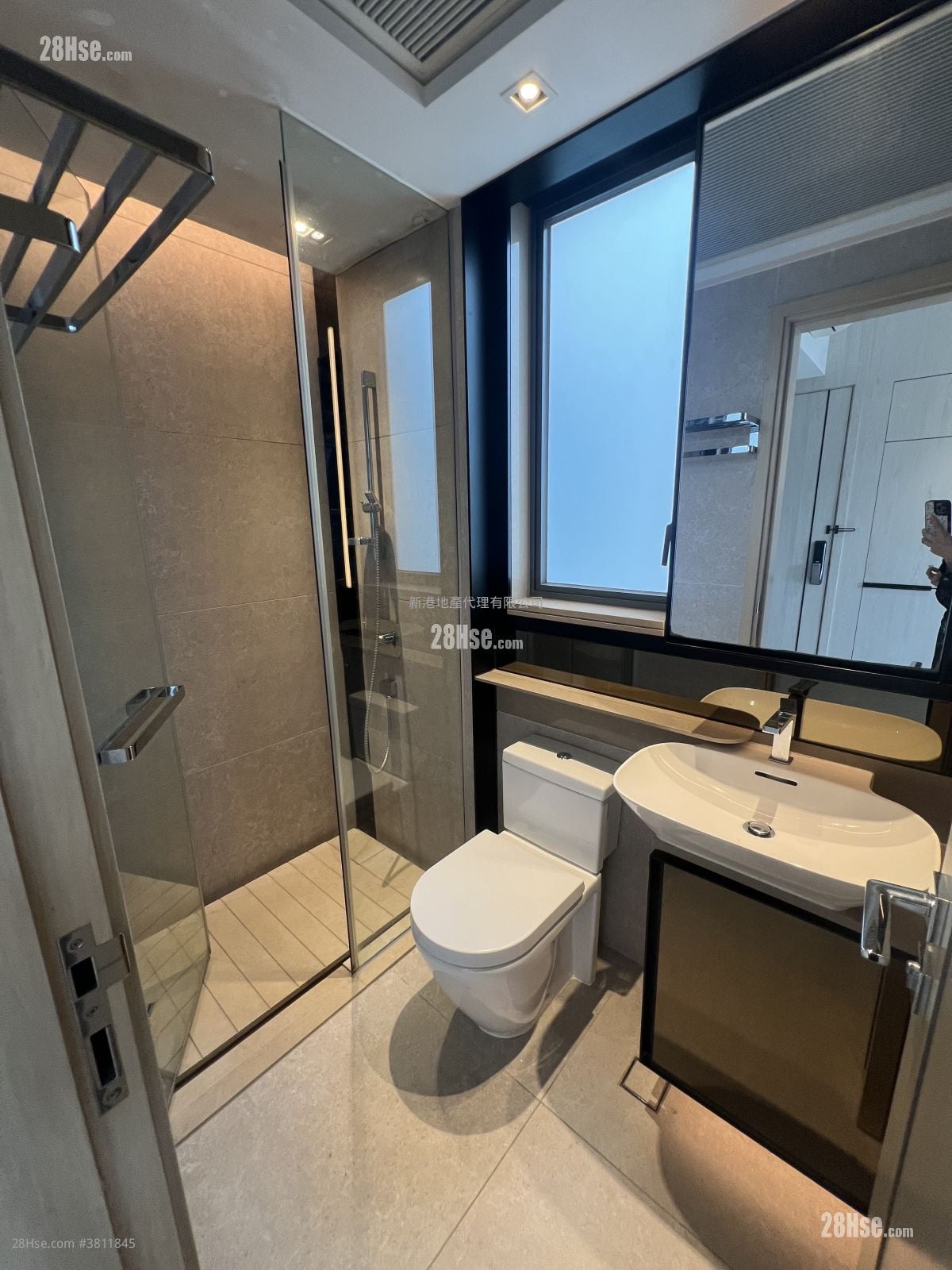 Downtown 38 Rental 1 Bedroom , 1 Bathroom 302 ft²