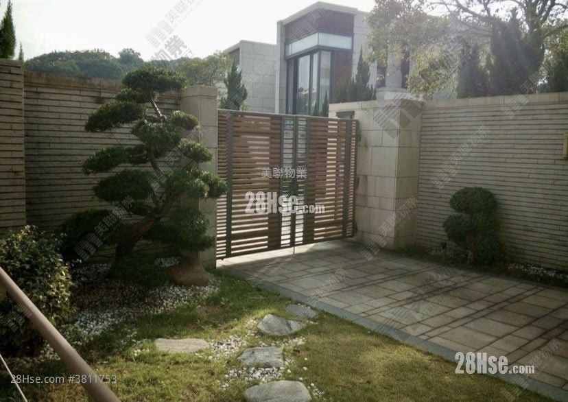 天巒 租盤 2,454 平方呎