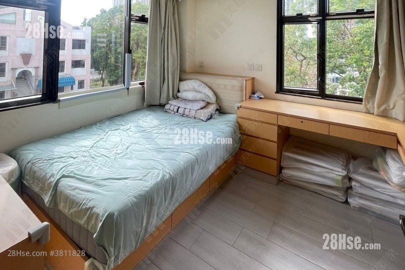 Eden Garden Sell 1,089 ft²