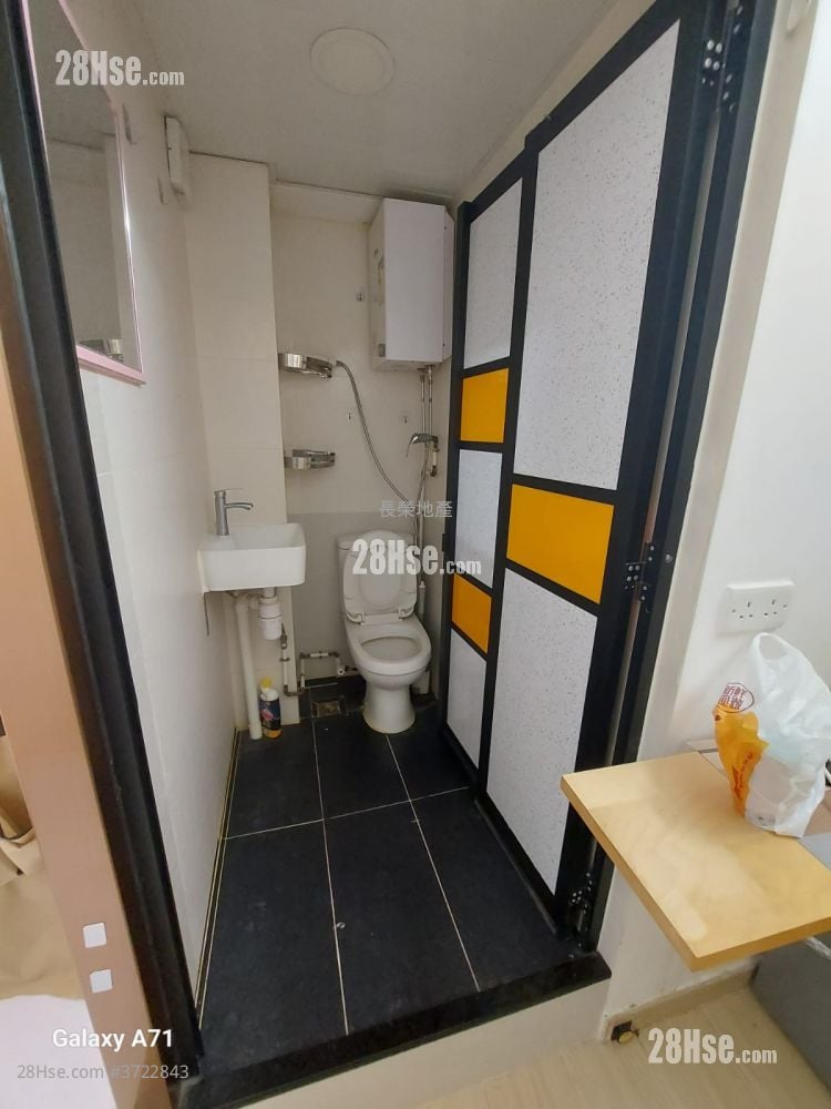 Lung Chu Building Rental 100 ft²