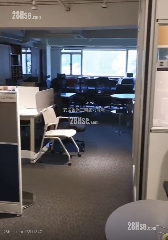 International Plaza Rental 2 Bedrooms , 2 Toilets