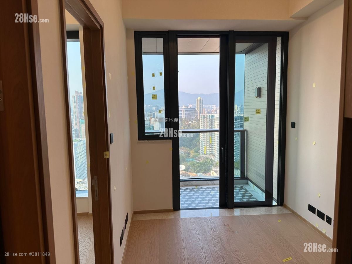 高临 租盘 1 房 , 1 浴室 272 平方尺